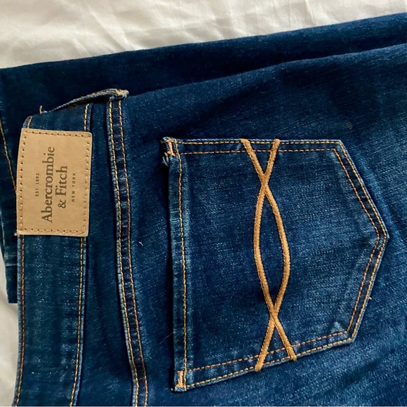 Abercrombie and Fitch Jenkins Stretch Jesns - Picture 1 of 5